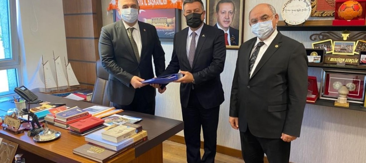 BEKLEYEN PROJELERİN ÇÖZÜMÜ İÇİN VEKİLLERİN KAPISINI ÇALDI