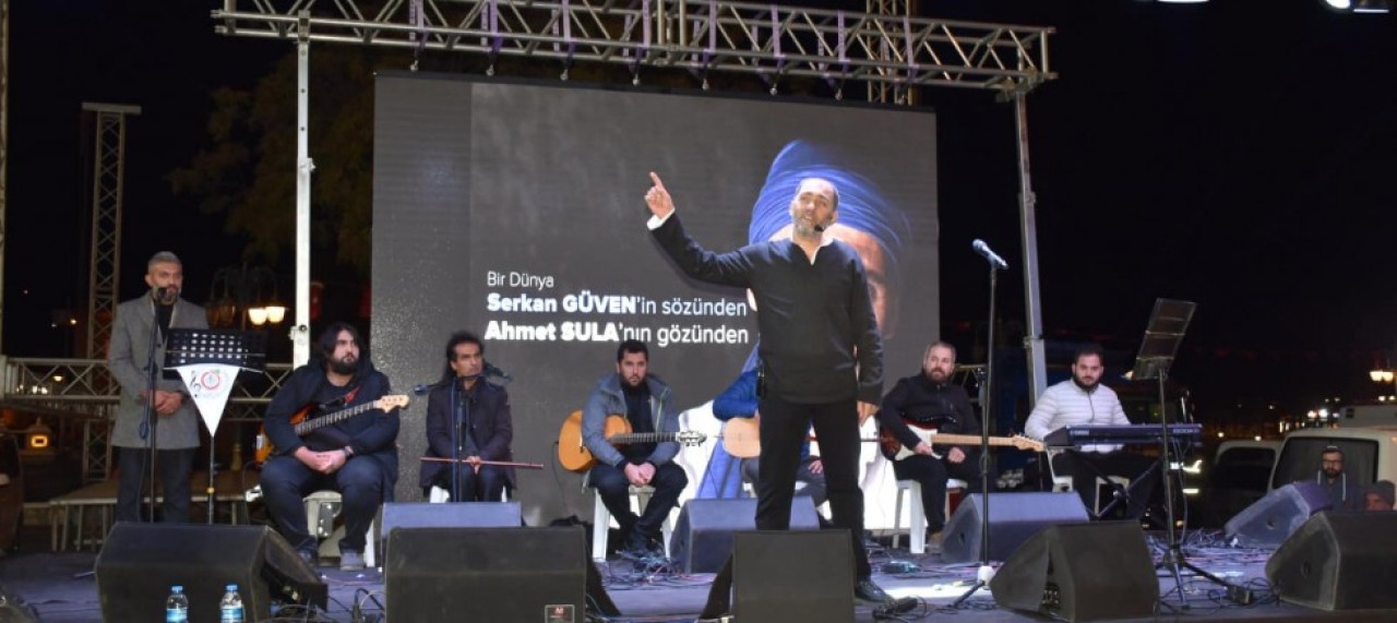 BELEDİYE CUMHURİYET BAYRAMI’NI KONSER İLE TAÇLANDIRDI