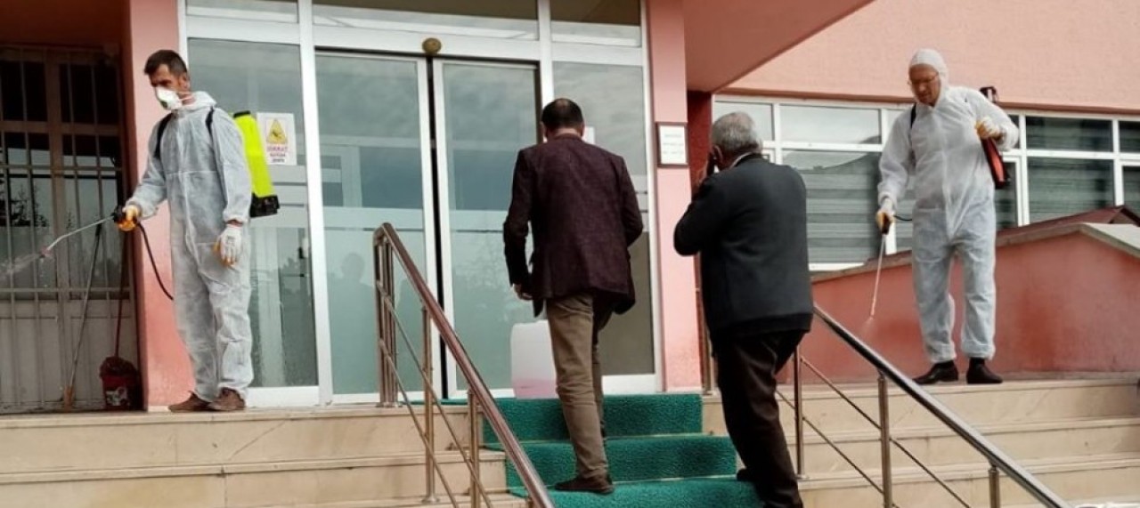BELEDİYE’DEN HUMMALI ÇALIŞMA
