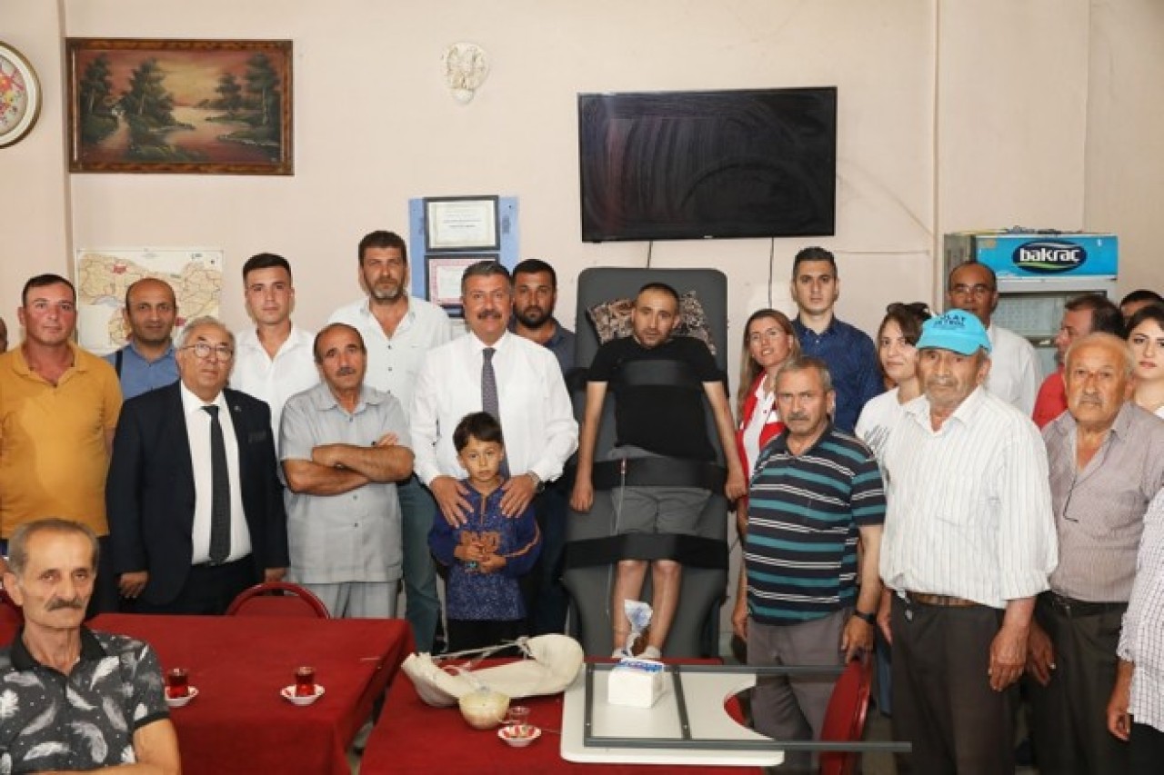 BELEDİYE PERSONELİNDEN ÖRNEK DAVRANIŞ