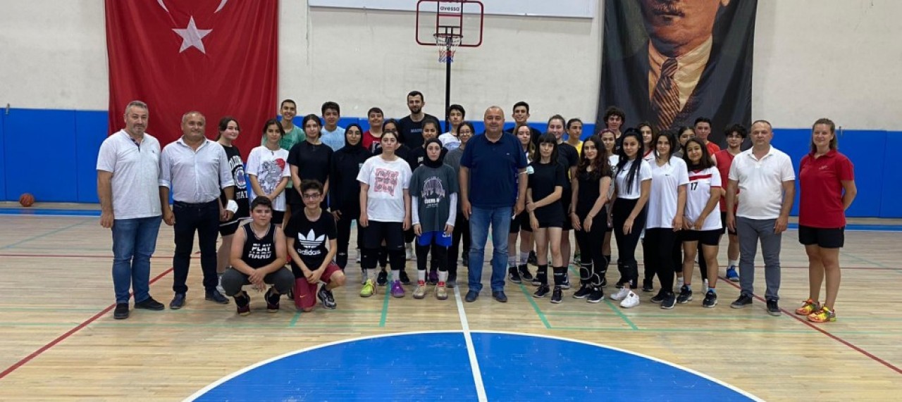 BELEDİYESPOR SPORCU ORDUSU GİBİ