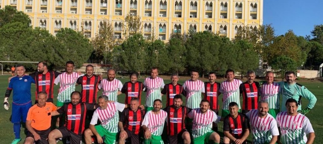 BELEDİYESPOR VETERANLAR TAKIMI TURNUVA İKİNCİSİ OLDU
