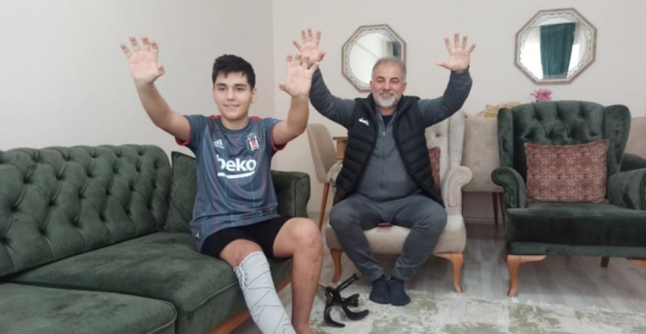 BEŞİKTAŞLI JOSEF DE SOUZA'NIN GÖNDERDİĞİ FORMA EREN'E ULAŞTI