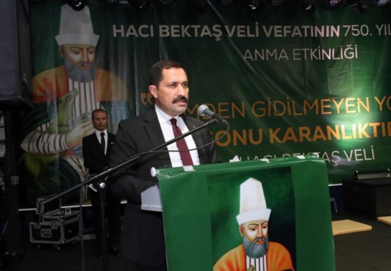 BİR VE BERABER OLDUĞUMUZU TÜM DÜNYAYA GÖSTERMELİYİZ