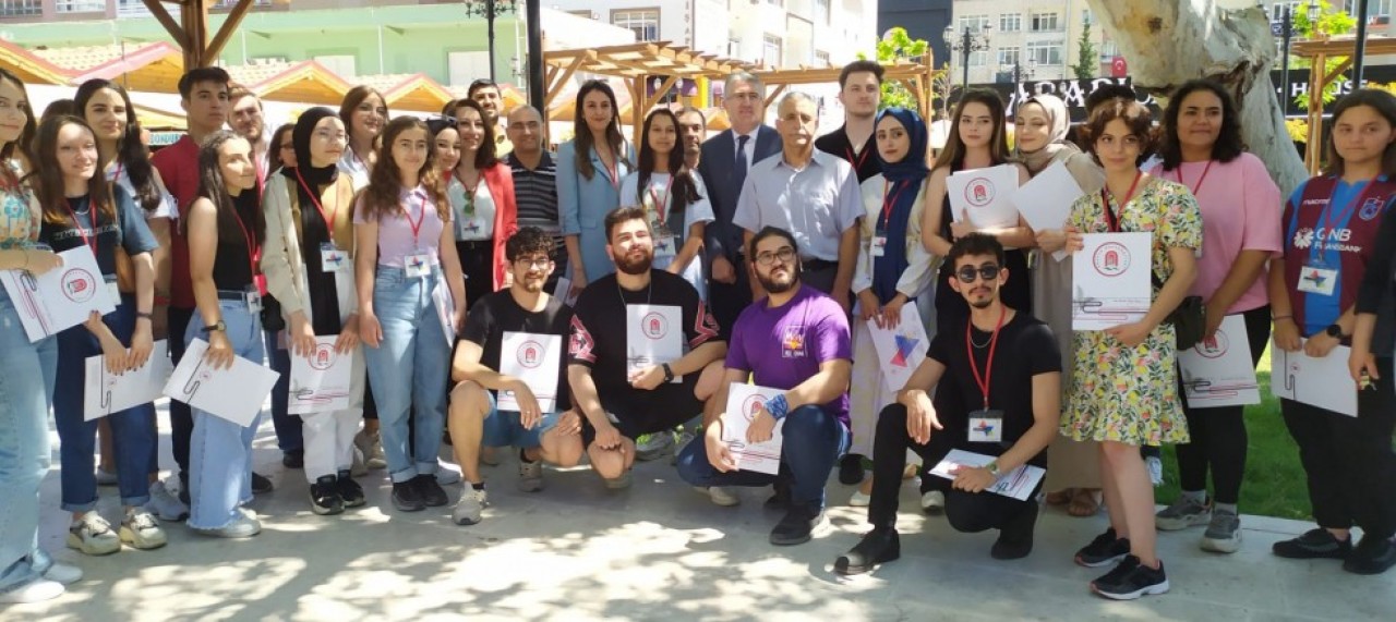 "BU KENTTE MİMARLIK VAR!" PROJESİNİN SERGİ AÇILIŞI YAPILDI