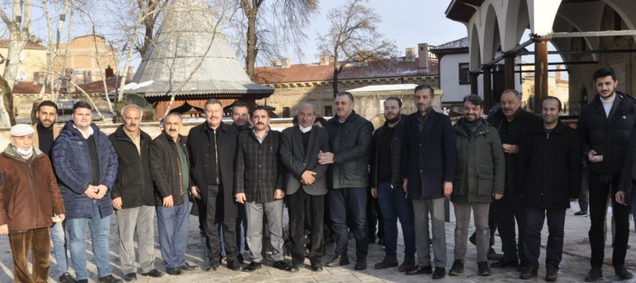BÜYÜK DEVLET ADAMI DUALARLA ANILDI