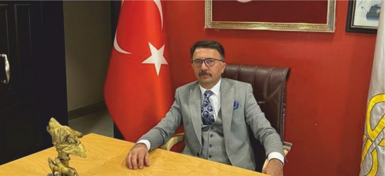 BÜYÜK TÜRK ŞAİRİNE ALLAH’TAN RAHMET DİLİYORUM