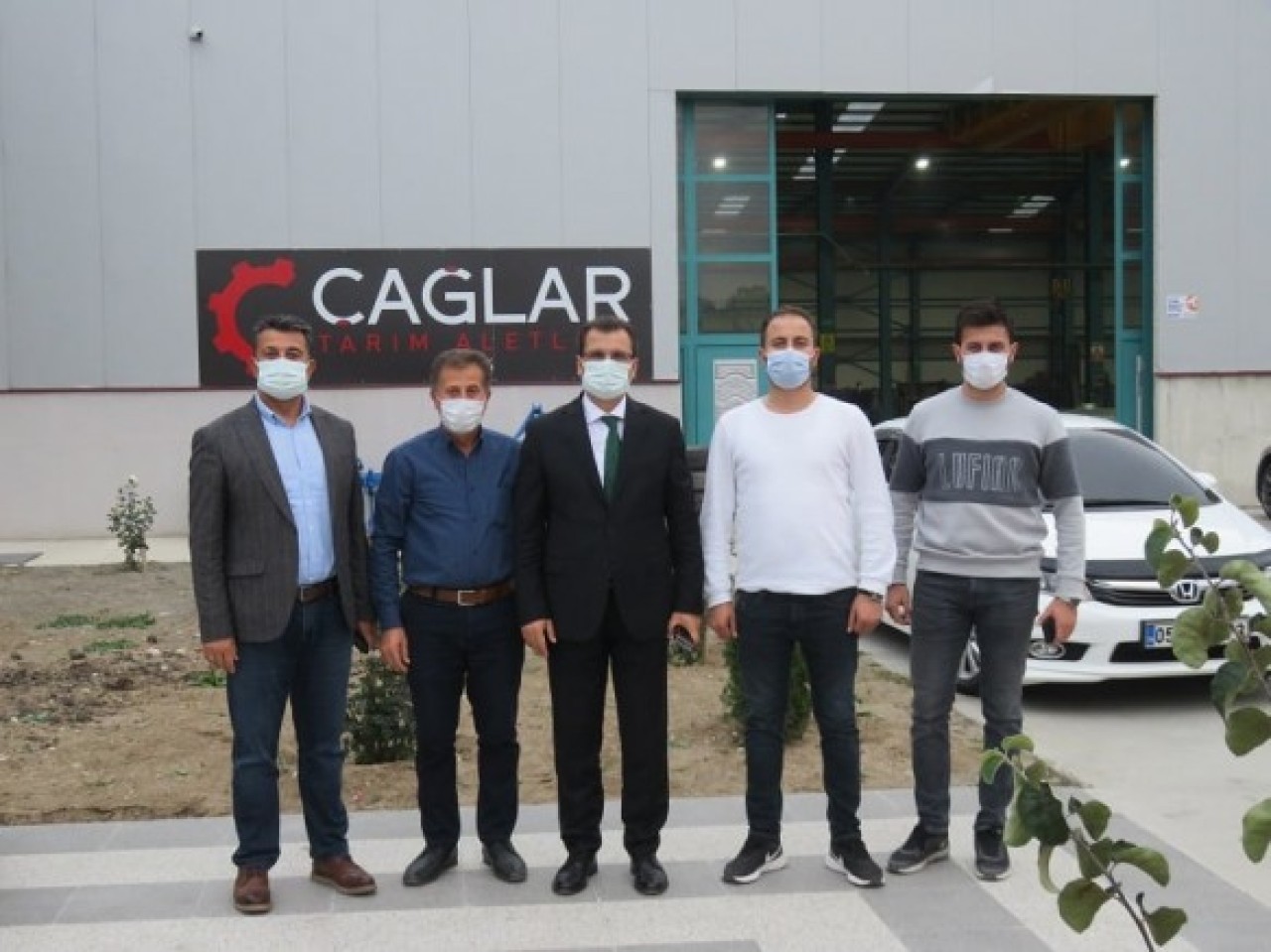 ÇAĞLAR ZİRAAT ALETLERİNİ ZİYARET ETTİ