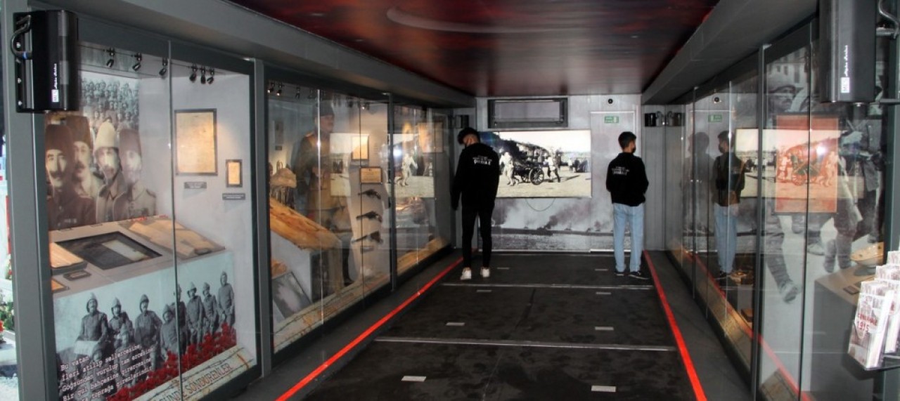 ÇANAKKALE SAVAŞLARI MOBİL MÜZESİ AMASYA’DA ZİYARETÇİLERİNİ AĞIRLADI
