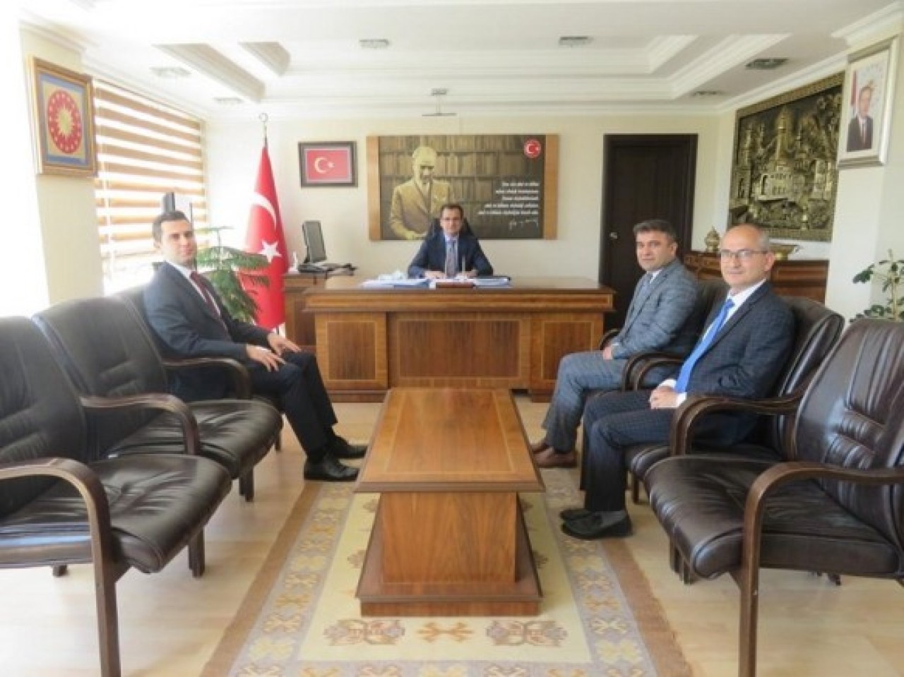 CEYLAN, KAYMAKAM GÜLDOĞAN’I ZİYARET ETTİ