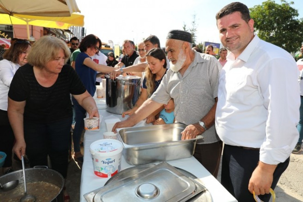 CHP’DEN AŞURE ETKİNLİĞİ