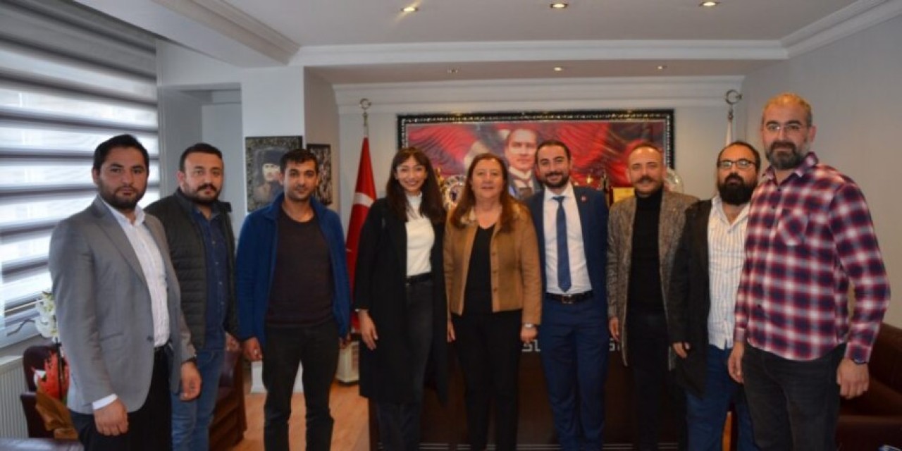 CHP’Lİ GENÇLERDEN ÖZYOL’A ZİYARET
