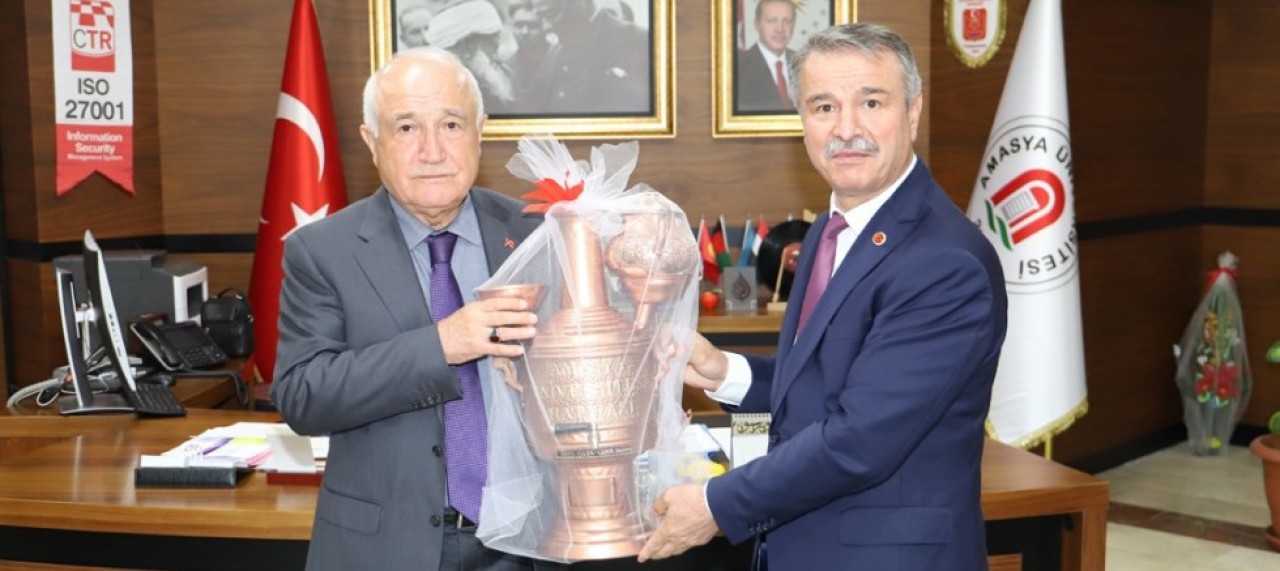 ÇİÇEK’TEN REKTÖR ELMACI’YA ZİYARET