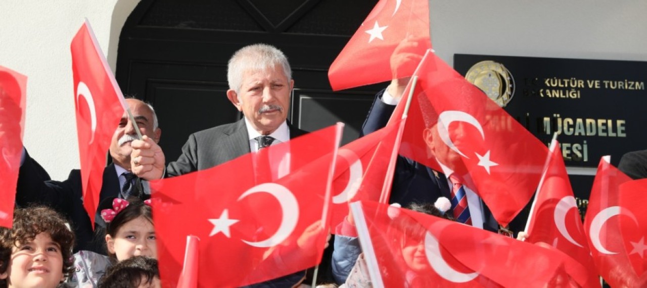 ‘CUMHURİYET'İN İLANI TARİHİ BİR KARAR ANIDIR’