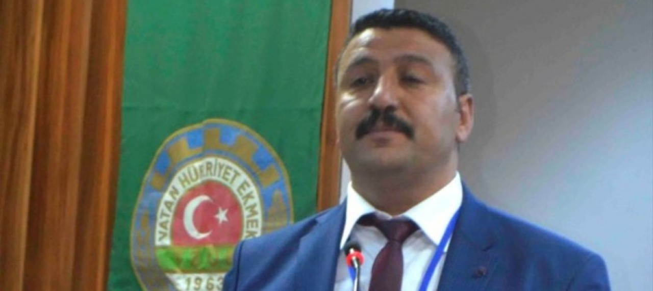 CUMHURİYET YENİDEN DİRİŞİLİN SİMGESİDİR