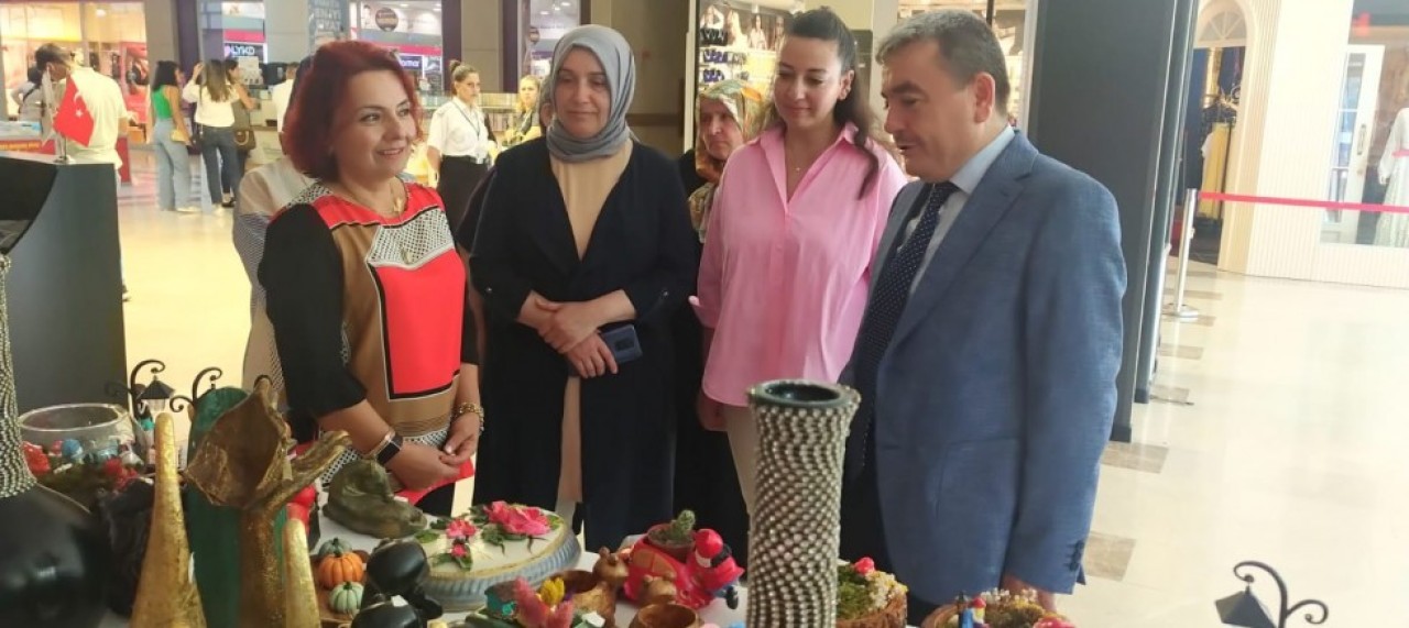 DEKORATİF EL SANATLARI GÖRÜCÜYE ÇIKTI