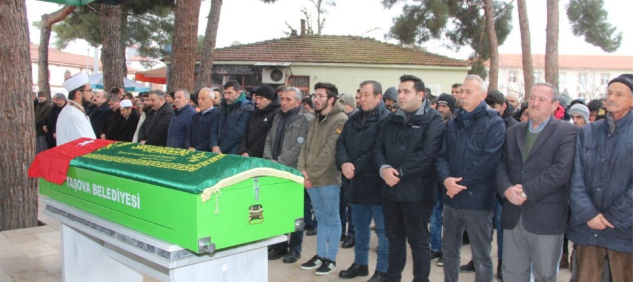DEPREMDE HAYATINI KAYBEDEN GENÇ, SON YOLCULUĞUNA UĞURLANDI