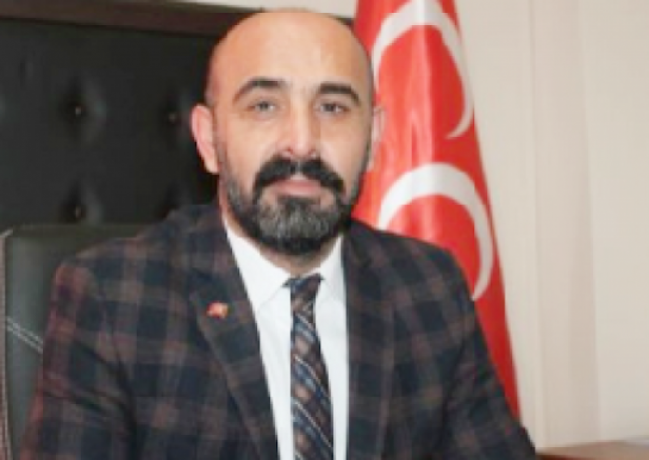 ‘DEPREMLE YAŞAMAYI ÖĞRENMELİYİZ, ÖĞRETMELİYİZ’