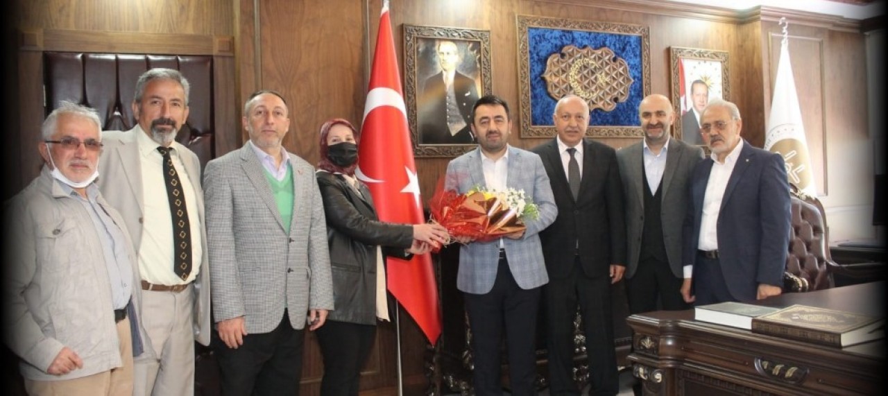 DERNEKLERDEN İL MÜFTÜSÜ AYVAZ’A ZİYARET