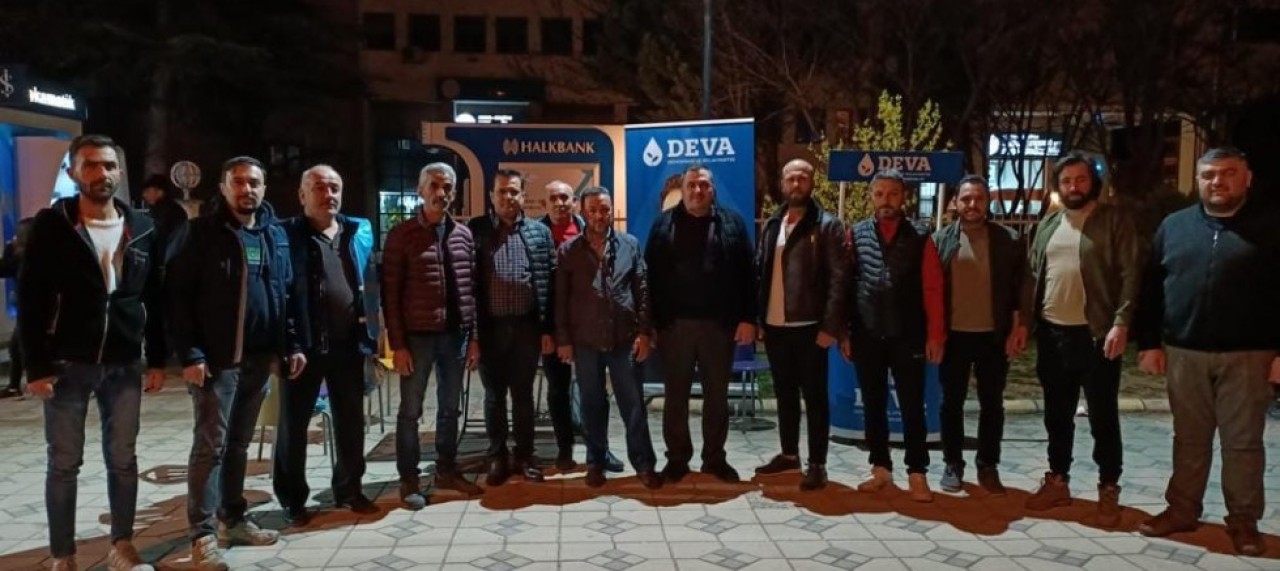 DEVA PARTİSİ TANITIM STANDI AÇTI