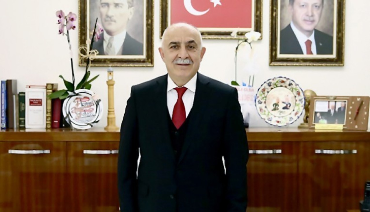 “DEVLETİMİZ GELECEĞİMİZ OLAN ÖĞRENCİLERİN HER ZAMAN YANINDA”