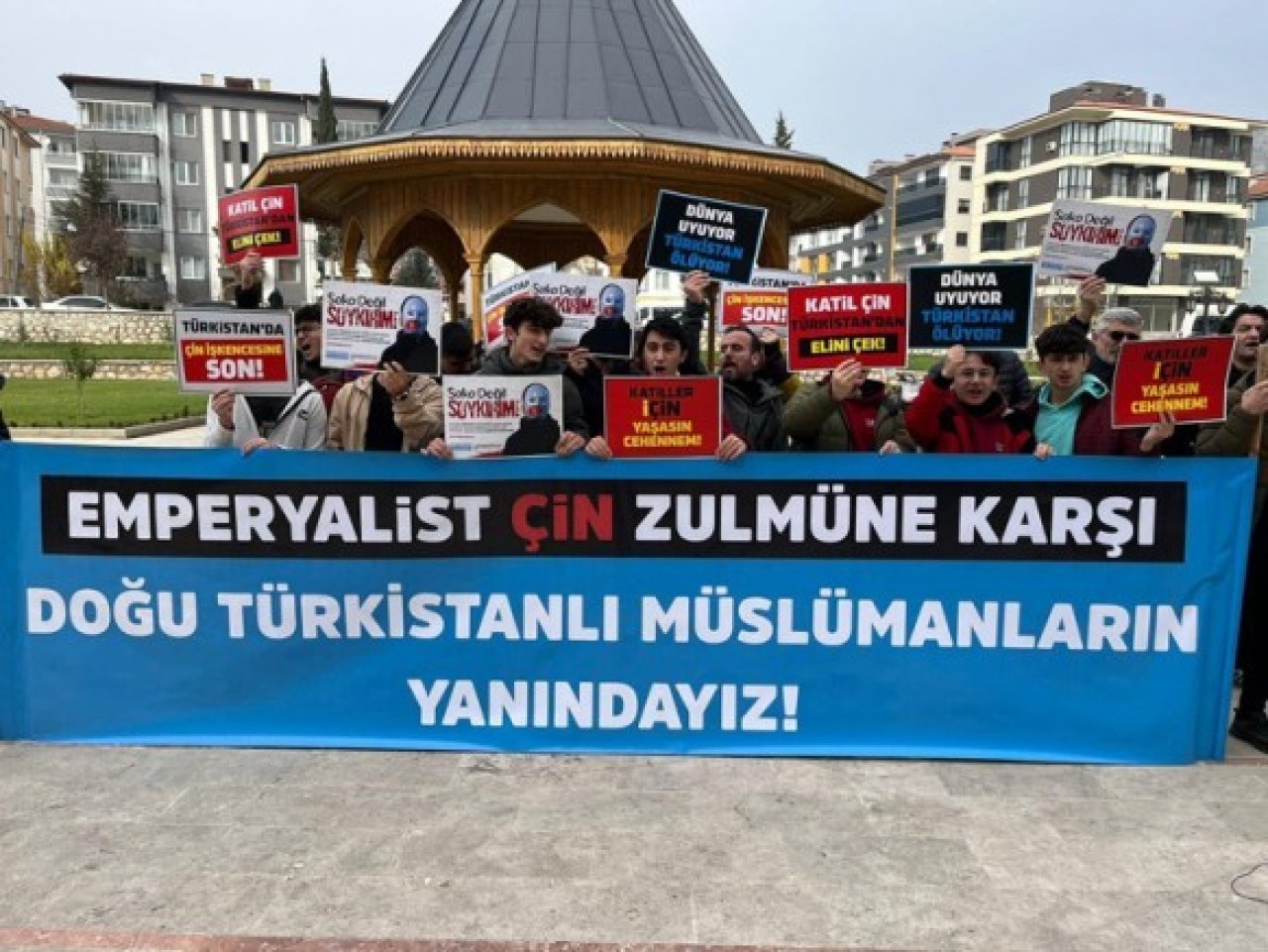 ‘DOĞU TÜRKİSTAN’A SES VER’