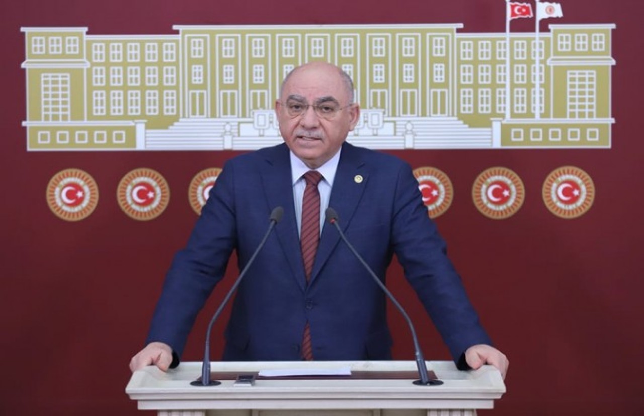 ‘DÜNYA LİDERİNE, ÜMMETİN SON UMUDUNA LAF SÖYLÜYORLAR’
