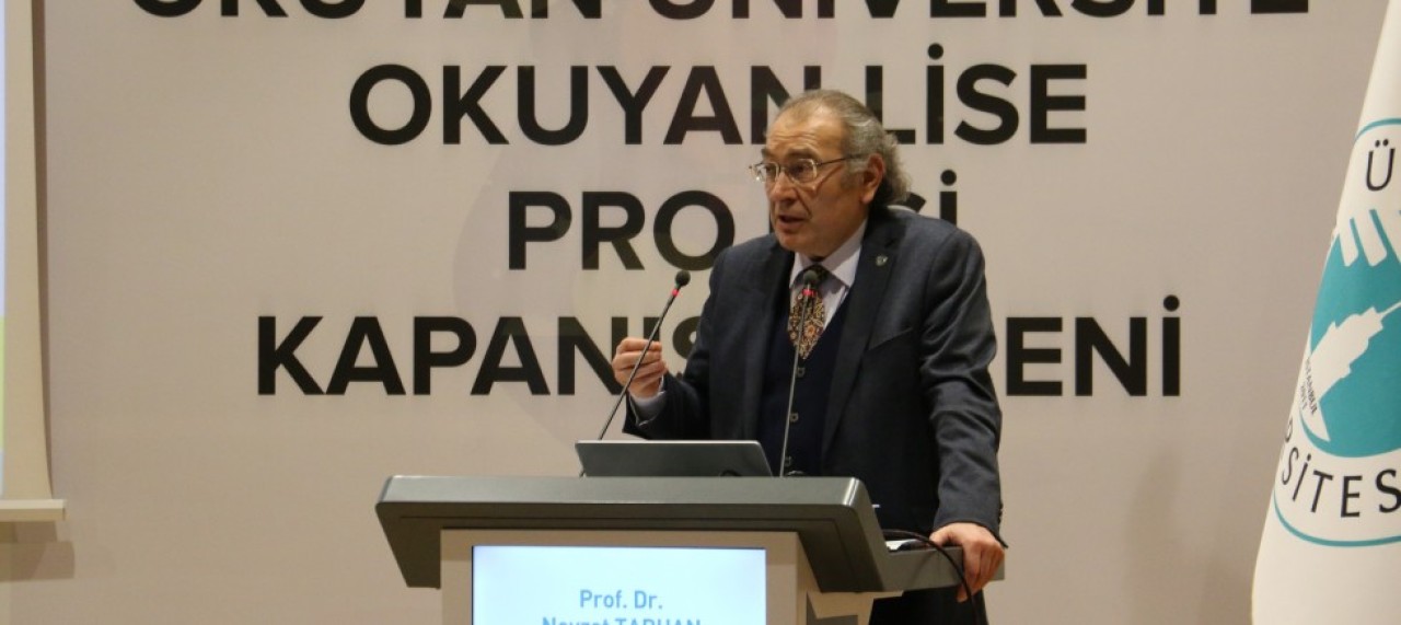 “DUYGUSAL OLARAK ZEKİ OLMAK İÇİN OKUMAK GEREKİYOR”
