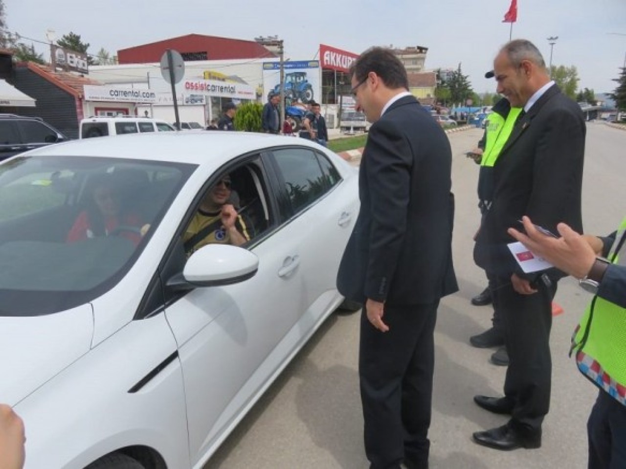 EMNİYET KEMERİ UYGULAMASI YAPILDI