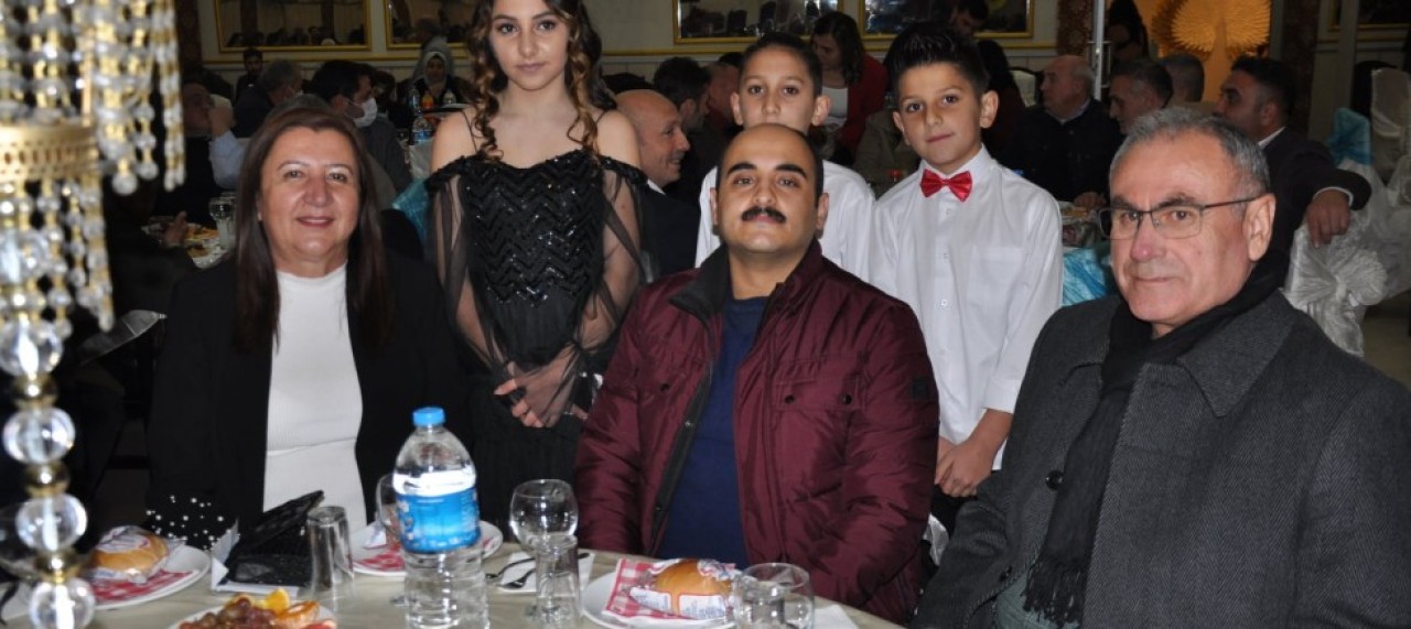 ENGELLİLER YARARINA GECE DÜZENLENDİ