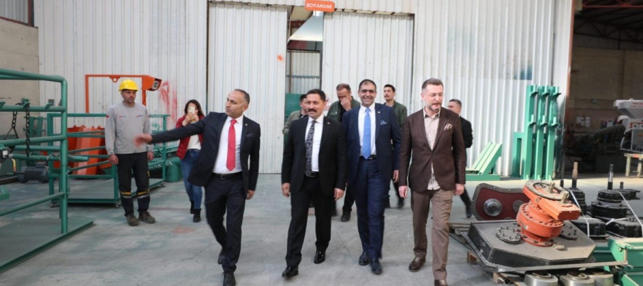 FABRİKA VE ESNAFLARI ZİYARET ETTİ