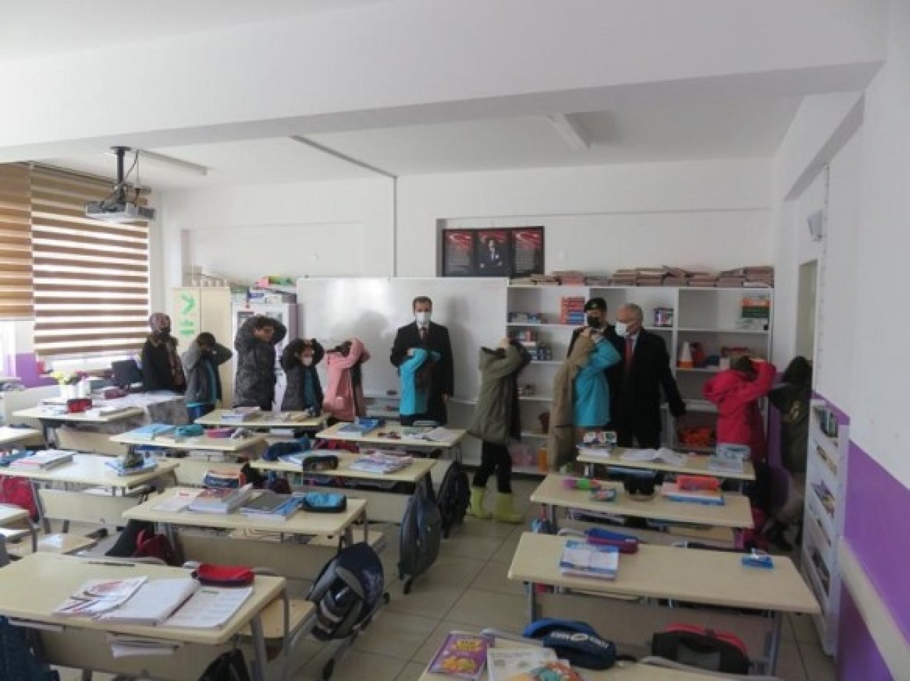 FATİH İLKOKULU’NDA DEPREM TATBİKATI YAPILDI