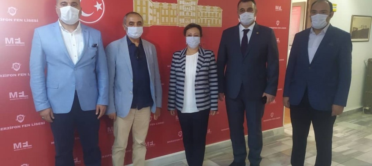 FEN LİSESİ VE KIZLAR MEKTEBİNDE İNCELEMELERDE BULUNDU