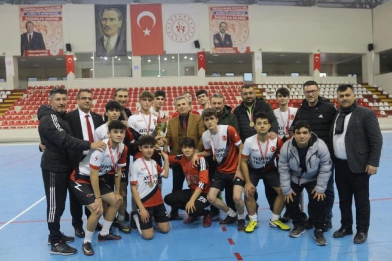FUTSALDA ŞAMPİYON BELLİ OLDU