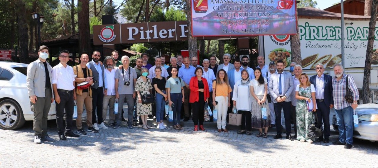 GAZETECİLER ‘SANDIĞA’ GİTTİ