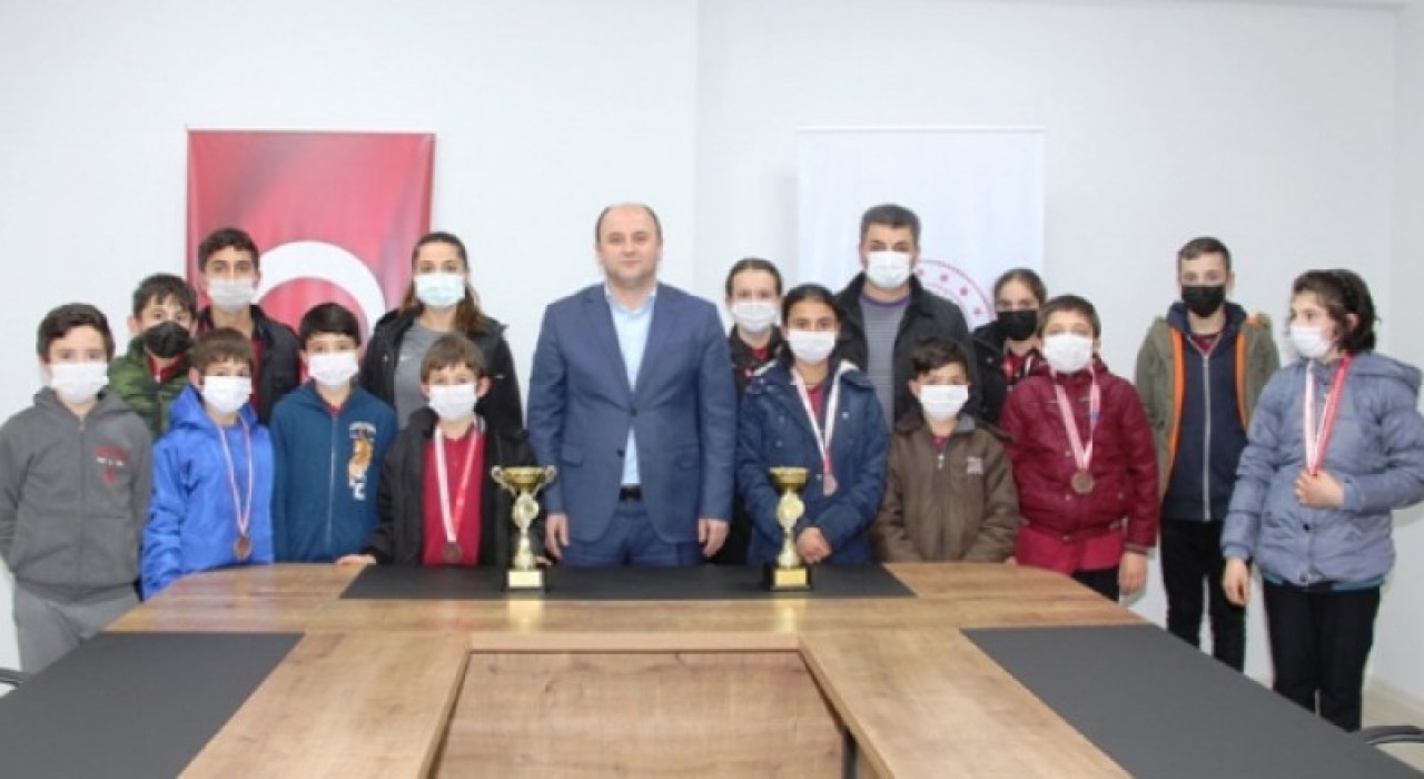 GENÇ SPORCULARDAN TÜMER’E ZİYARET
