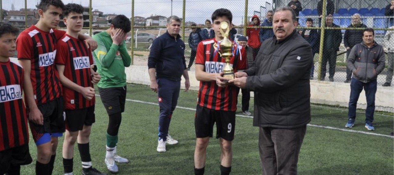 GENÇLER PENALTILARDA KAYBETTİ