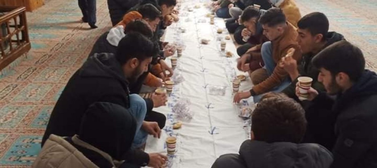 GENÇLER SABAH NAMAZINDA BULUŞTU