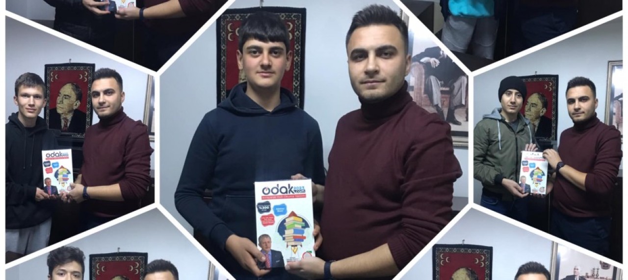 GENÇLERE HIZLI OKUMA SETİ HEDİYE EDİLDİ