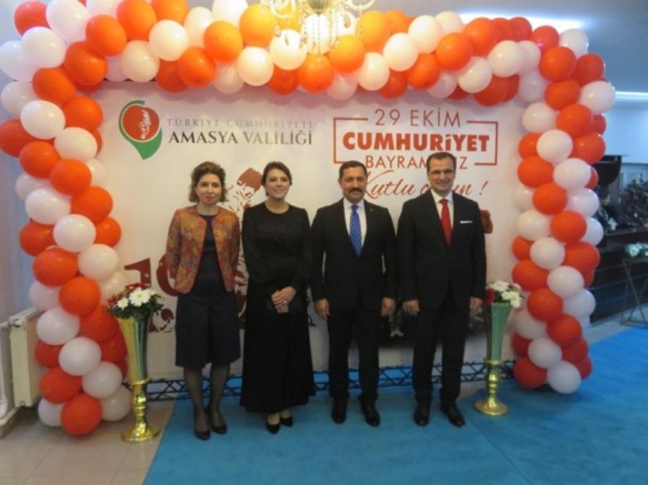 GÜLDOĞAN, CUMHURİYET BALOSU’NA KATILDI