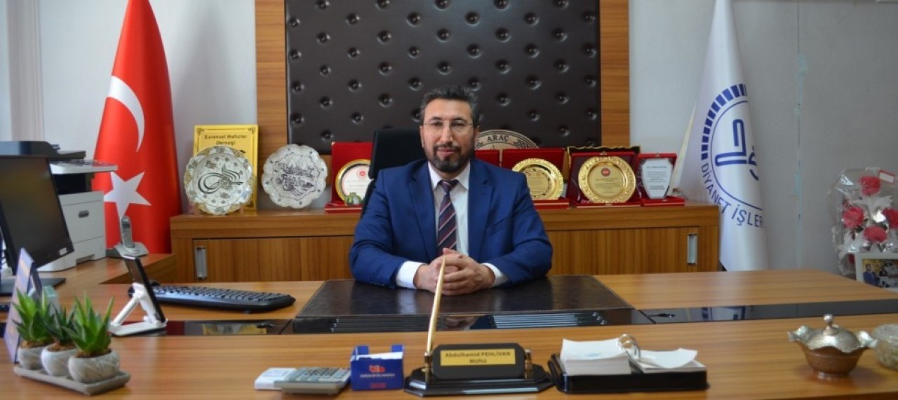 “GÜNAHLARLA KİRLENEN YÜREKLERİMİZİ  PASLARINDAN ARINDIRMAKTIR”