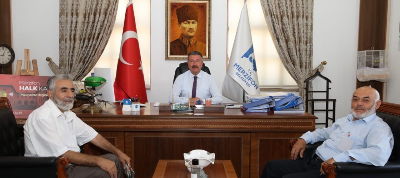 GÜNDEM SİYASET OLDU