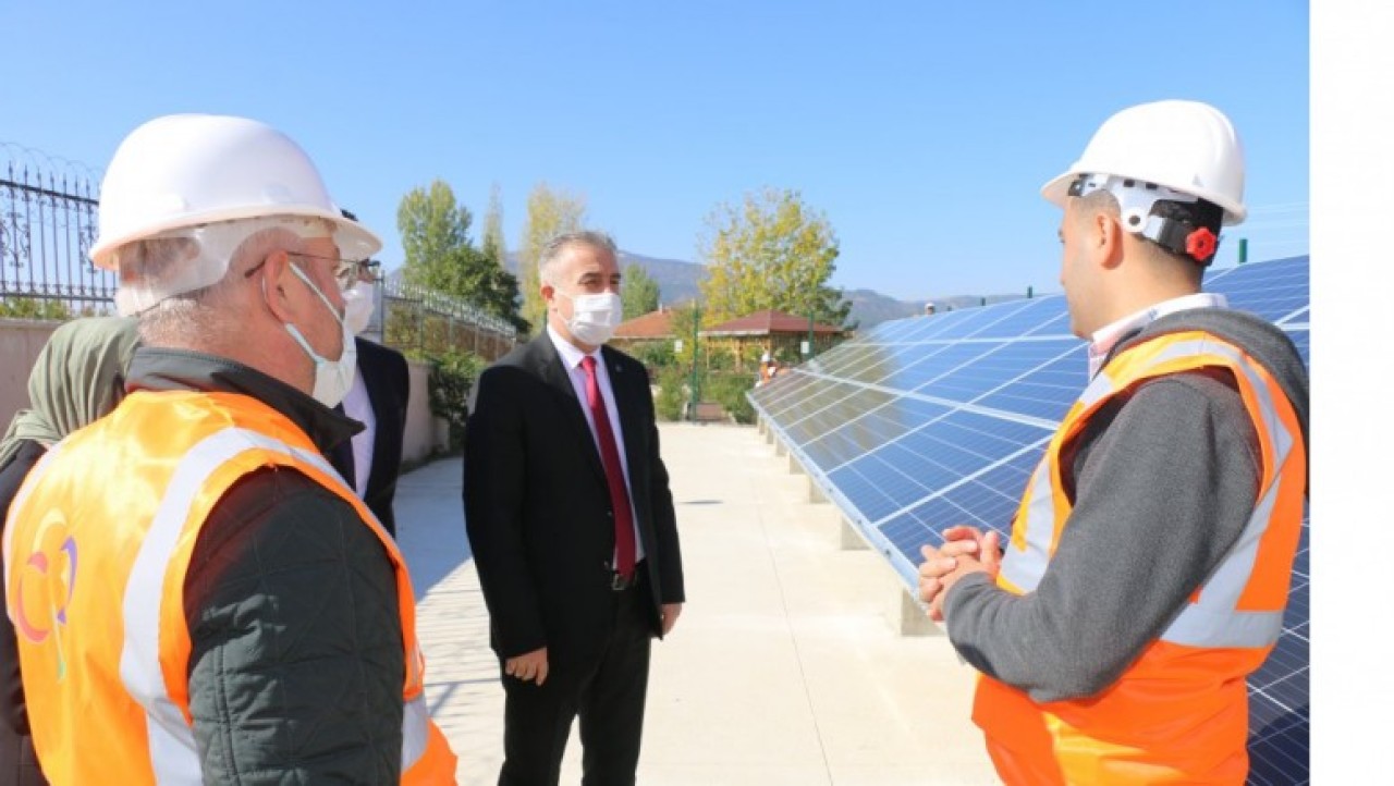 GÜNEŞ ENERJİ SANTRALİNİ İNCELEDİ