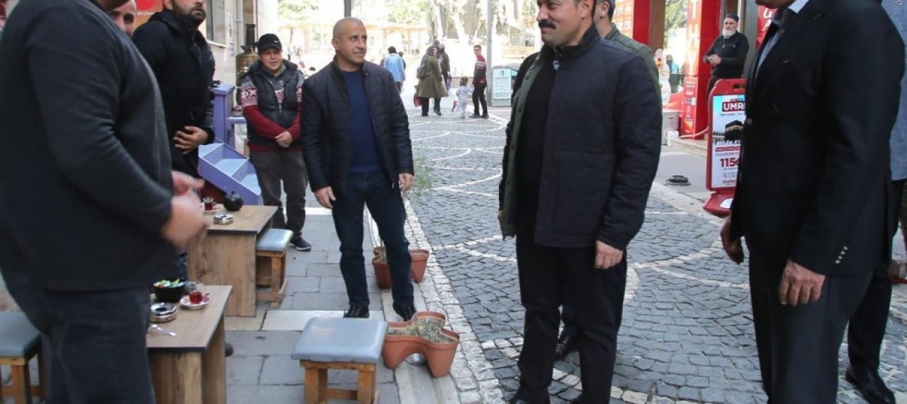 HAFTA SONUNU YİNE ESNAF ZİYARETLERİ İLE GEÇİRDİ