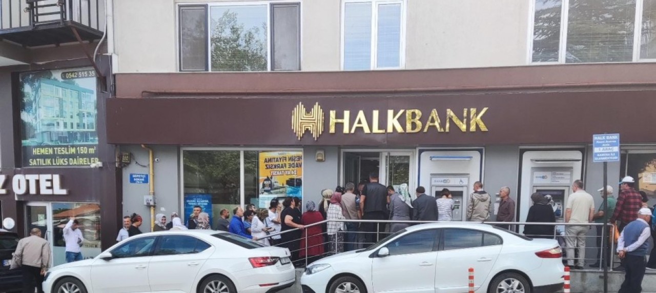HALK BANKASINDA SOSYAL KONUT KUYRUĞU
