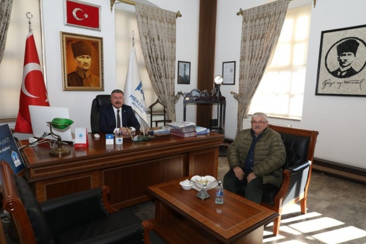 HALK GÜNÜNDE SORUNLARI DİNLEDİ