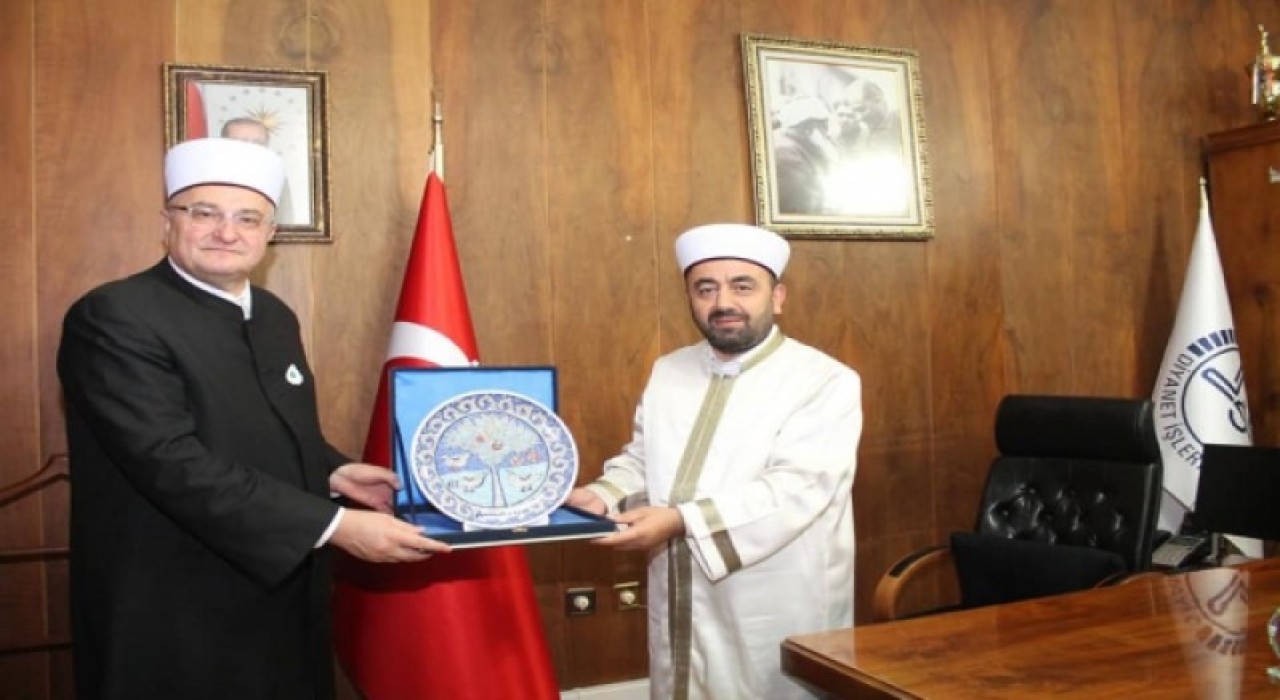 HASANOVİÇ, MÜFTÜ AYVAZ’I ZİYARET ETTİ