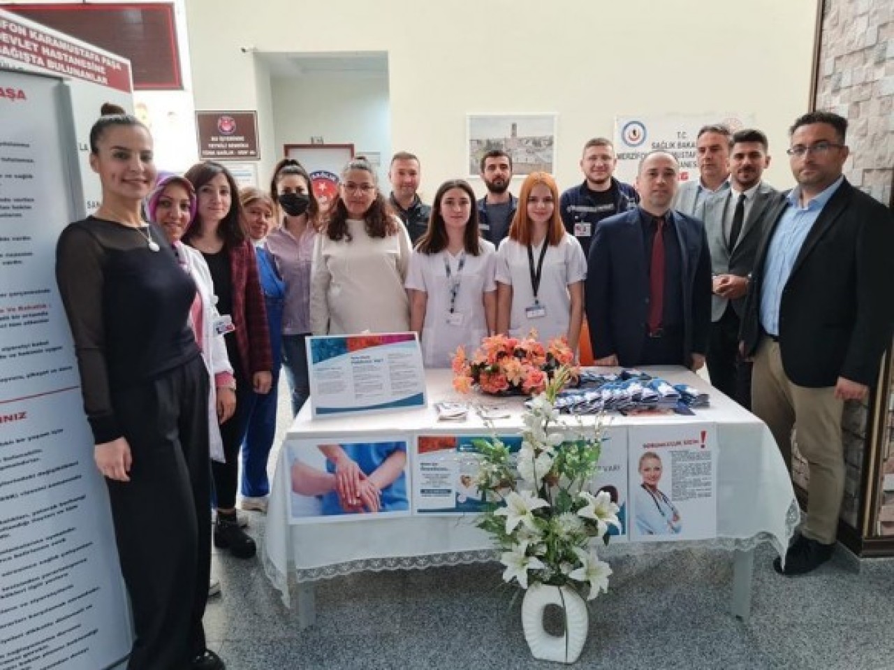 HASTALAR HAKLARINI ÖĞRENİYOR