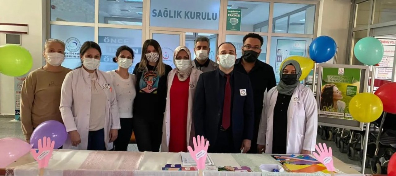 HASTALAR KANSER HAKKINDA BİLGİLENDİRİLDİ