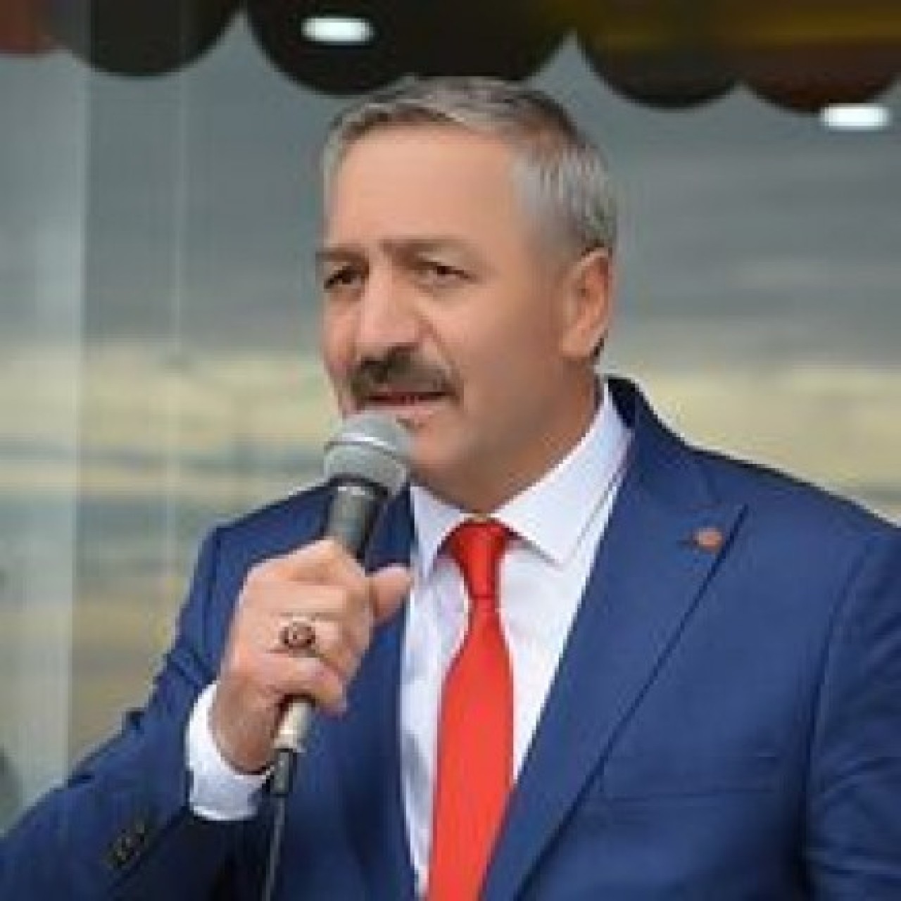 'HÜR VE BAĞIMSIZ YAŞAMAYA DEVAM EDECEĞİZ'
